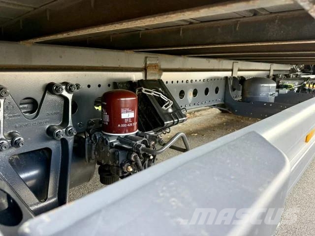 Mercedes-Benz Atego 1524 Koffer / Euro6D / Klima / LBW Sanduk kamioni