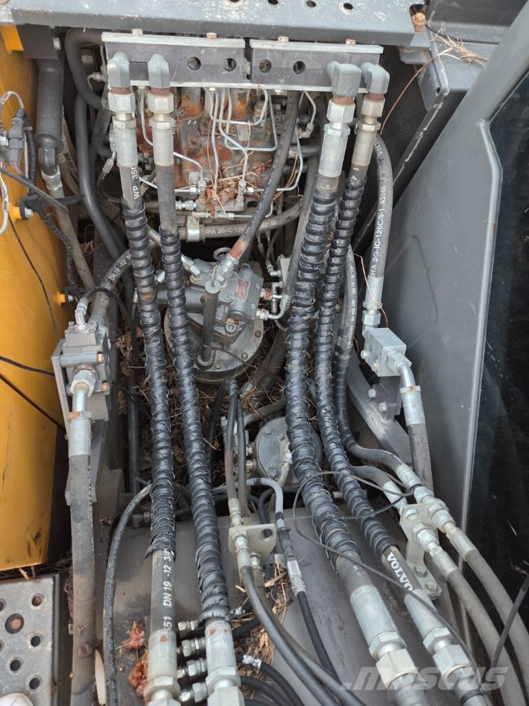 Volvo EW 140 Gravemaskiner på hjul