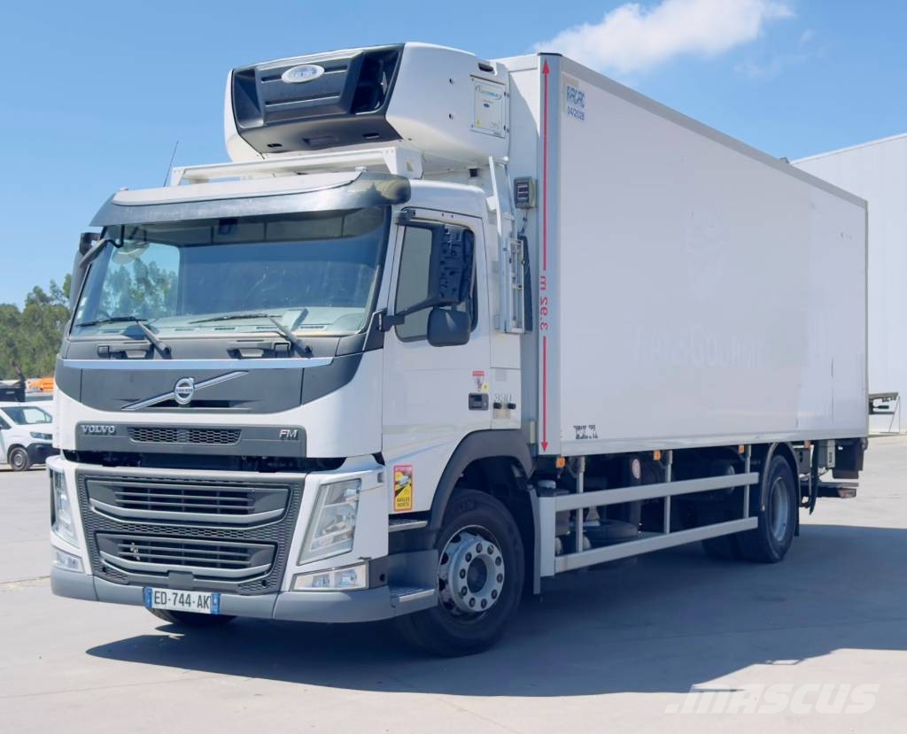 Volvo FM 330  Lamberet Camiões caixa temperatura controlada