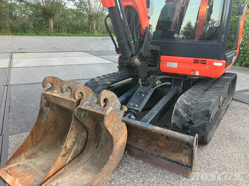 Kubota KX 027-4 | 1475 uur | met Engcon draaikantelstuk Mini excavators < 7t