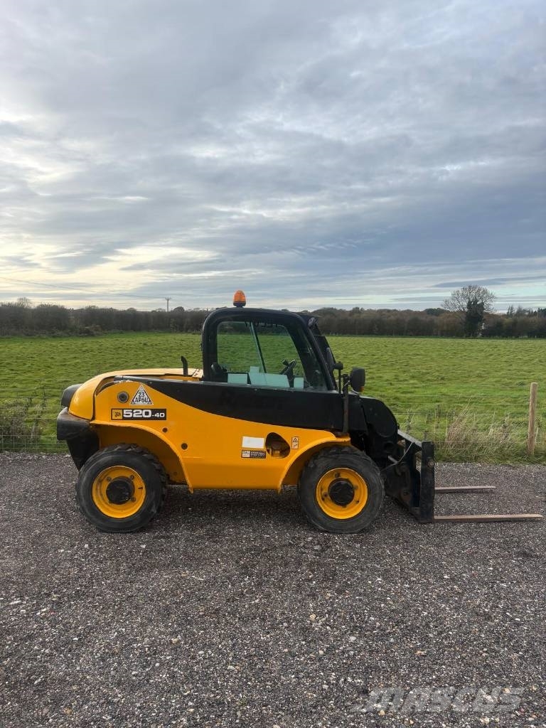 JCB 520-40 Telehandler – 2016 – 2 Ton / 4M Reach Chariot télescopique