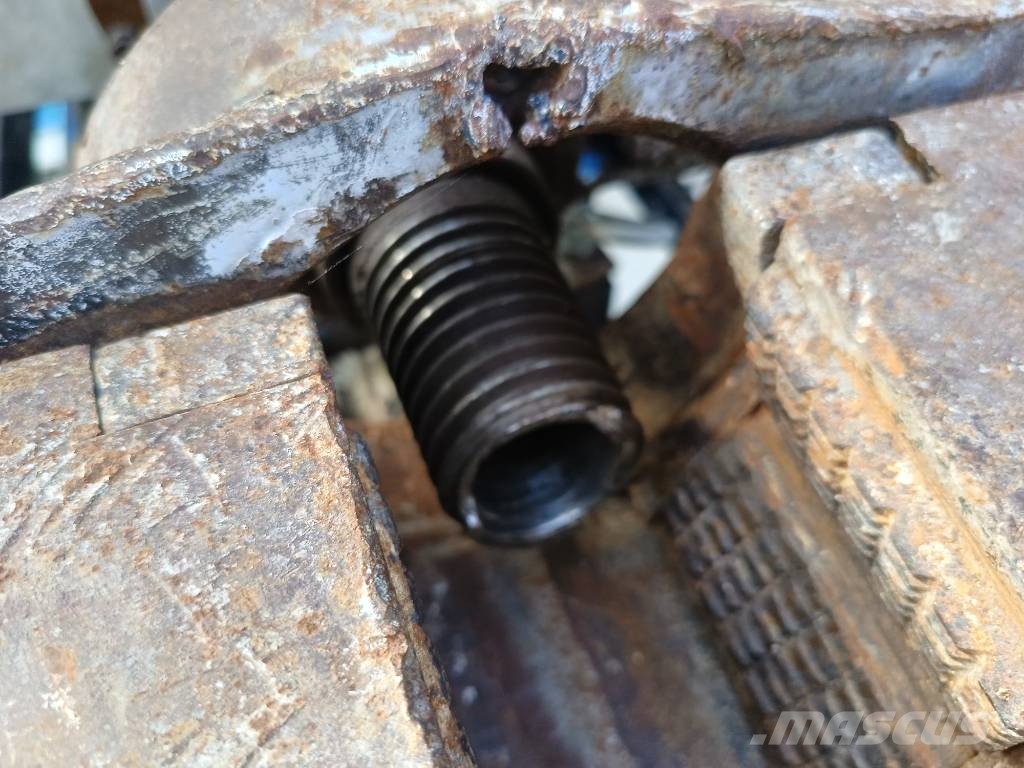 EMCI Sond E2.20 drill boor diesel motor Vrtalni stroji