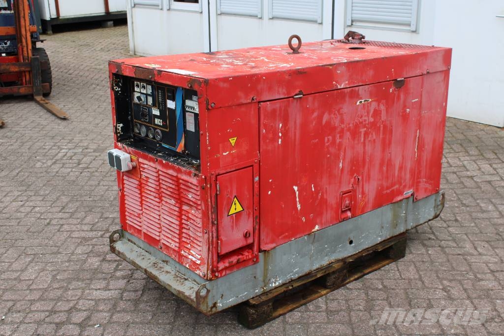 Sdmo 15 KVA Dizelski agregati