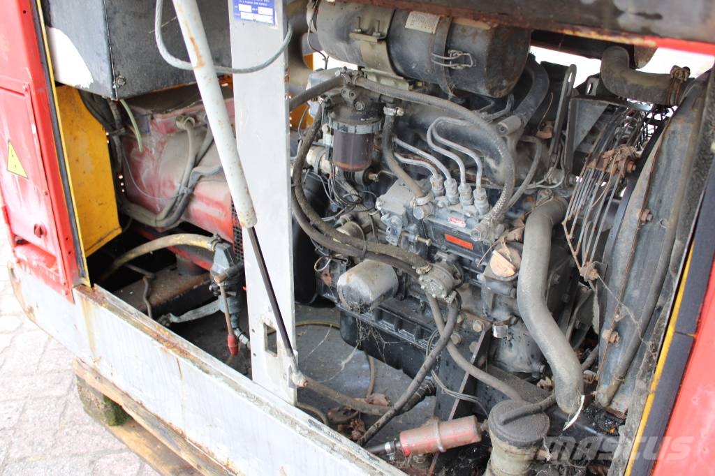 Sdmo 15 KVA Dizelski agregati