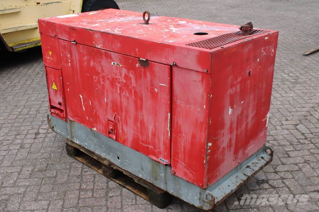 Sdmo 15 KVA Dizelski agregati