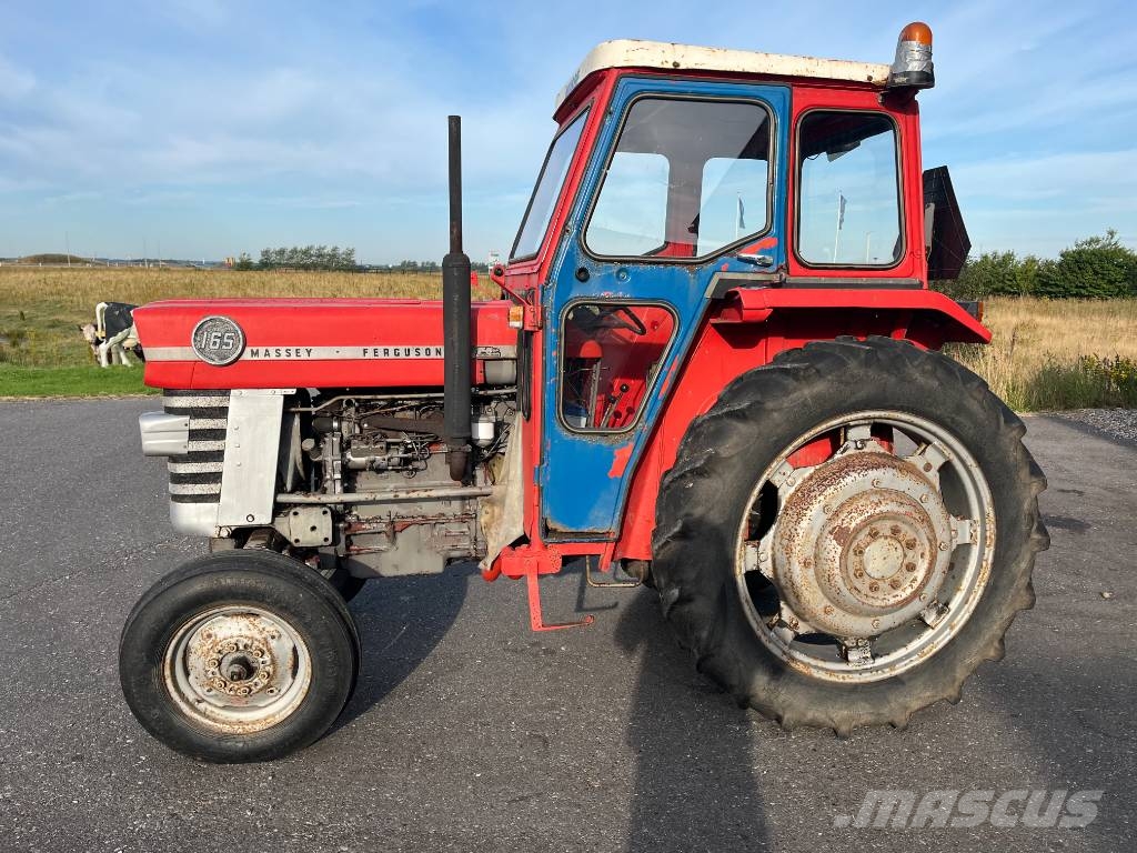 Massey Ferguson 165 トラクター