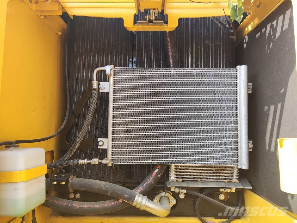 Komatsu PC 200-8 Εκσκαφείς με ερπύστριες
