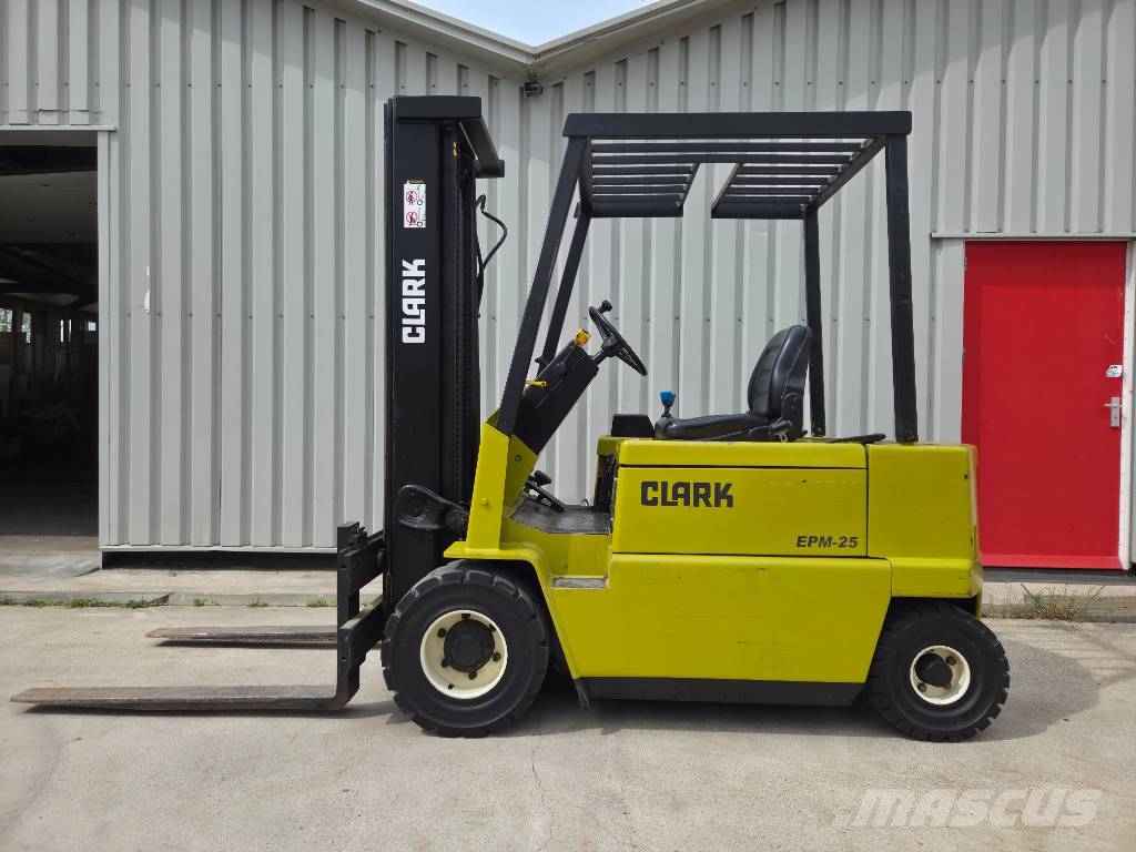 Clark EPM 25 Electric forklifts