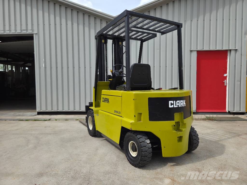 Clark EPM 25 Electric forklifts