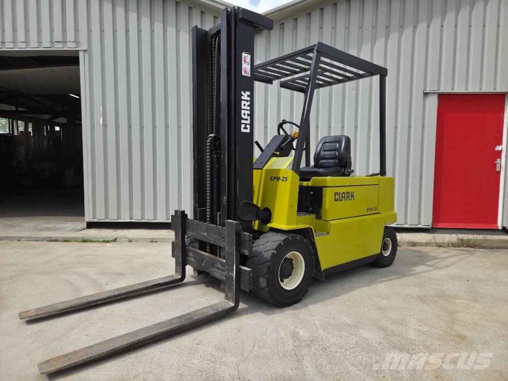 Clark EPM 25 Electric forklifts