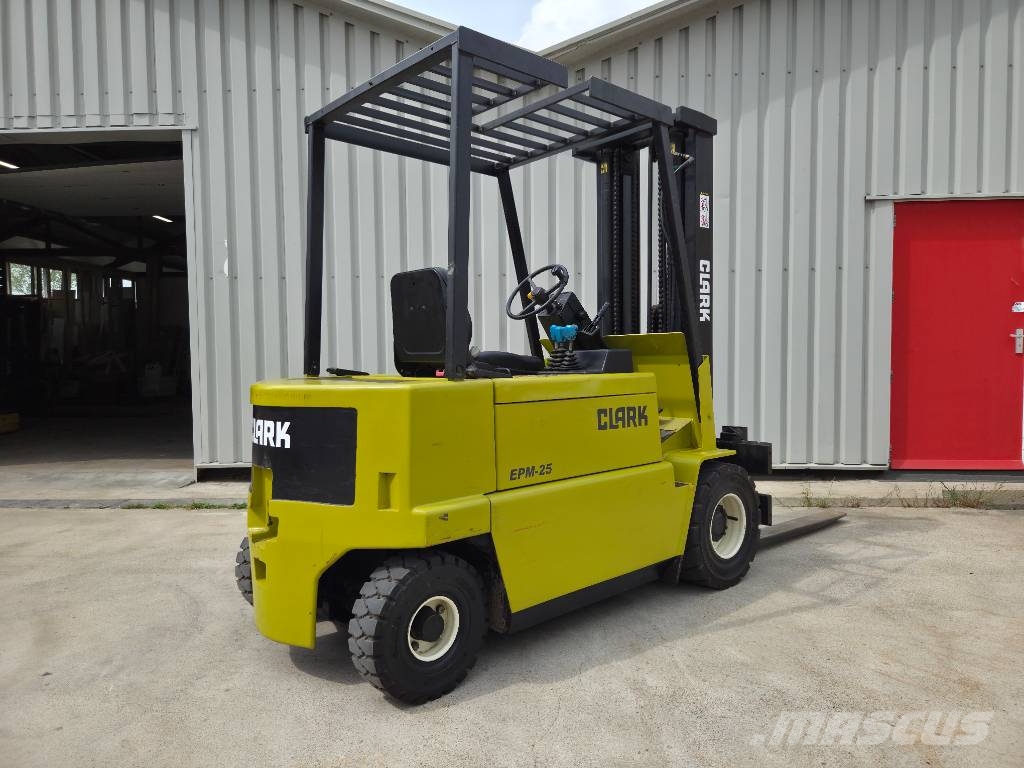 Clark EPM 25 Electric forklifts