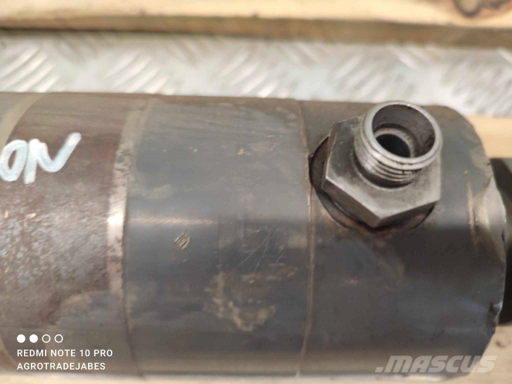 CLAAS scorpion 6030CP steering actuator الشاسيه والتعليق
