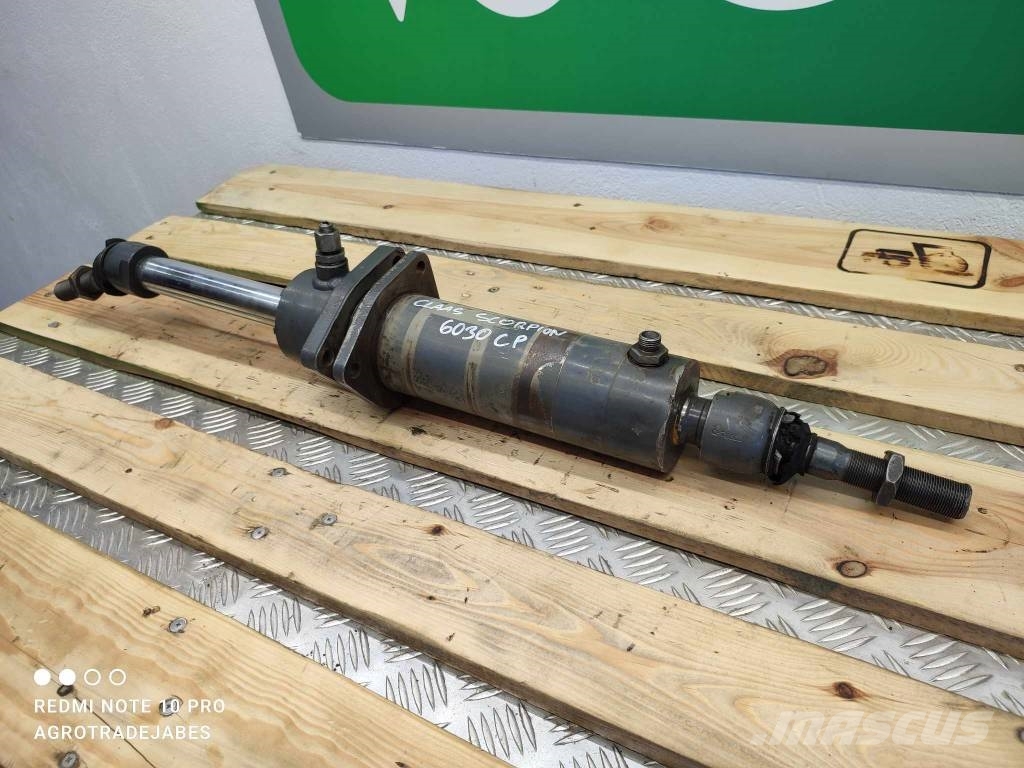 CLAAS scorpion 6030CP steering actuator الشاسيه والتعليق