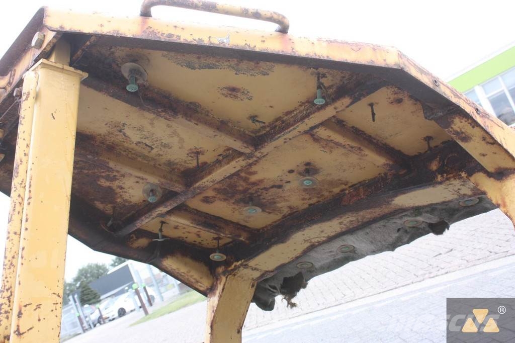 CAT D7H O-rops cab Kabine in notranjost