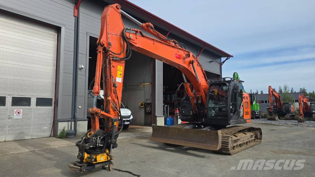 Hitachi ZX 225 US LC-6 Excavadoras sobre orugas