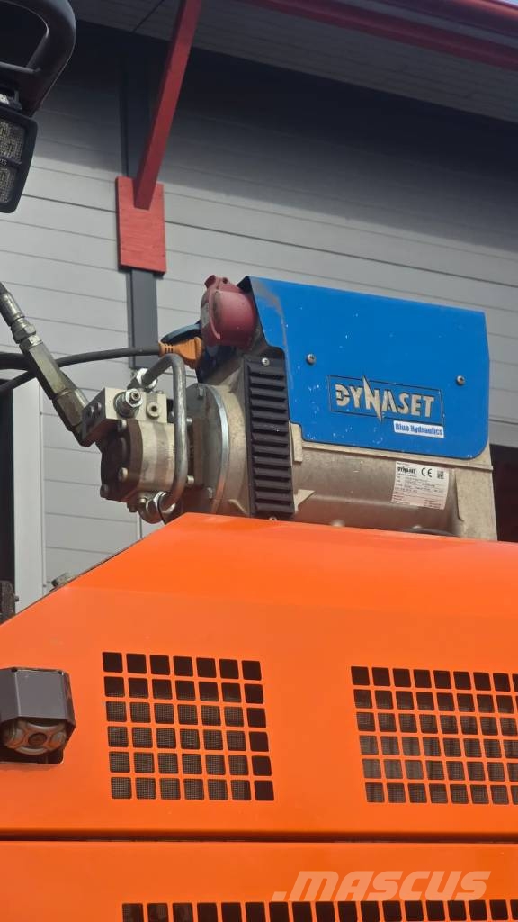 Hitachi ZX 225 US LC-6 Excavadoras sobre orugas