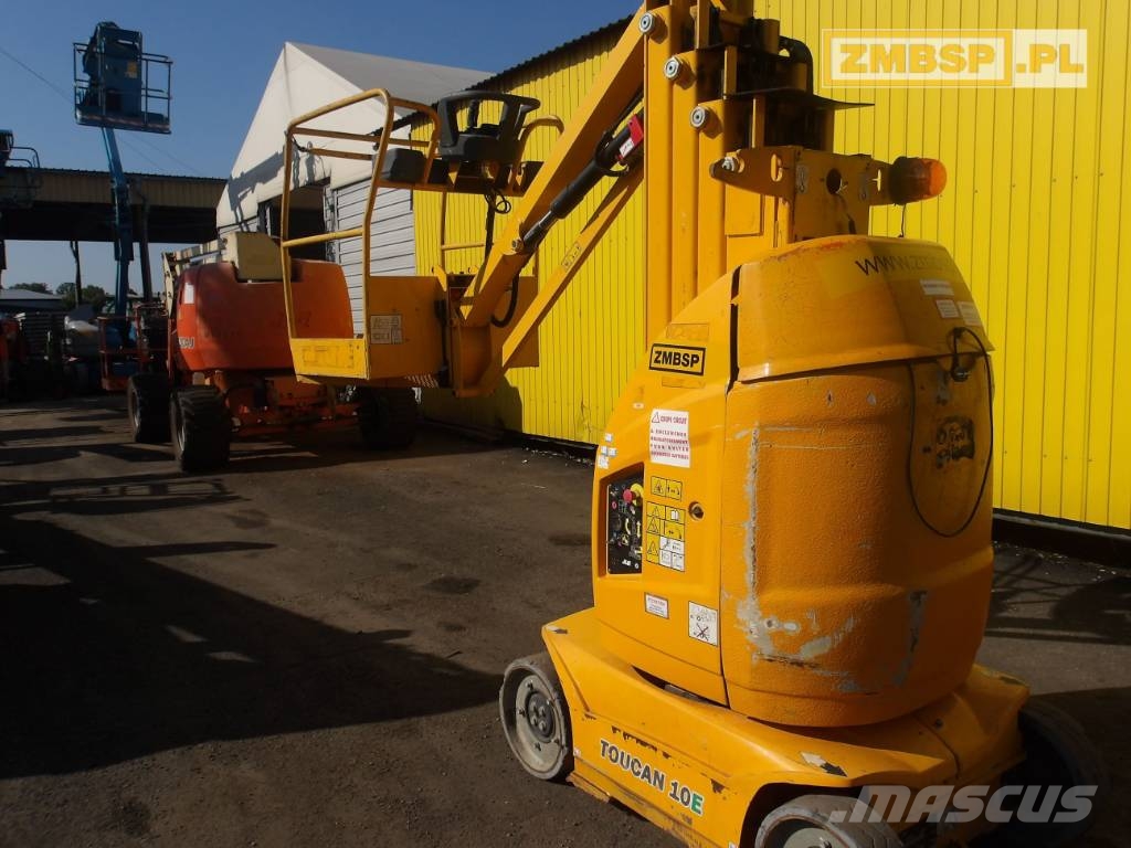 JLG Toucan 10 E Вертикальні щоглові підйомники