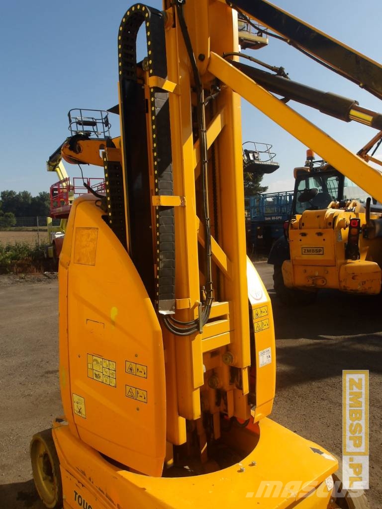 JLG Toucan 10 E Вертикальні щоглові підйомники