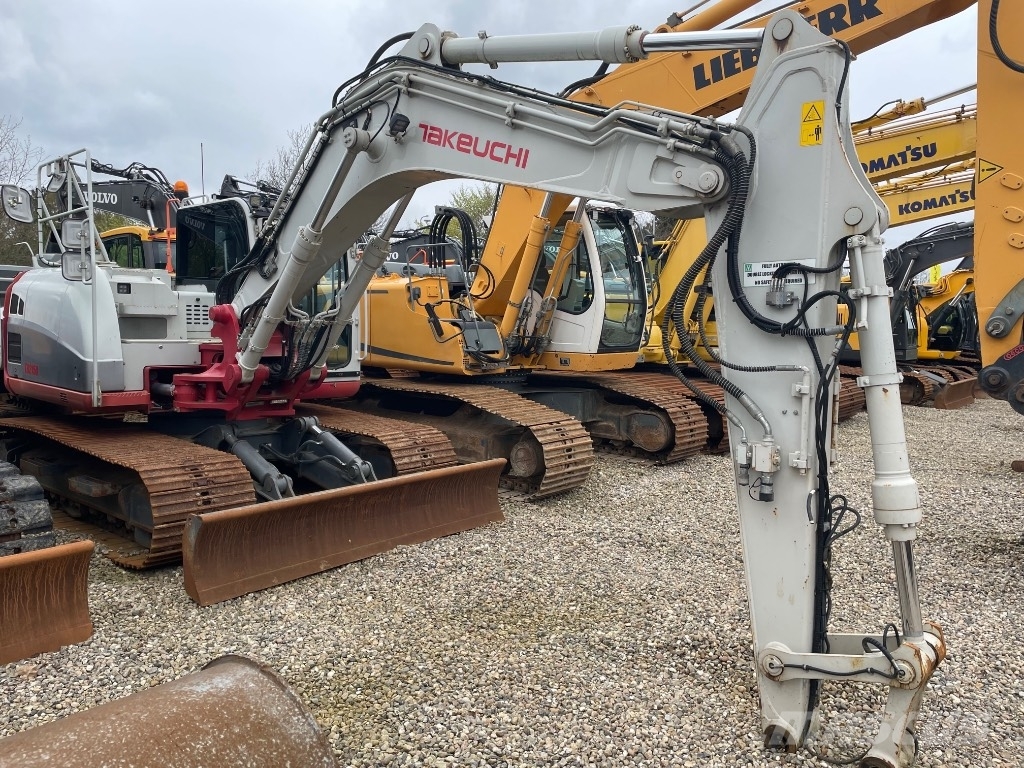 Takeuchi TB2150 Paletli ekskavatörler