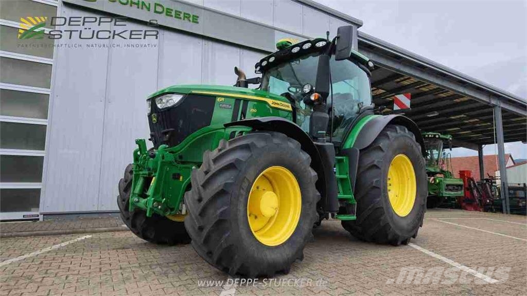 John Deere 6R 250 Další