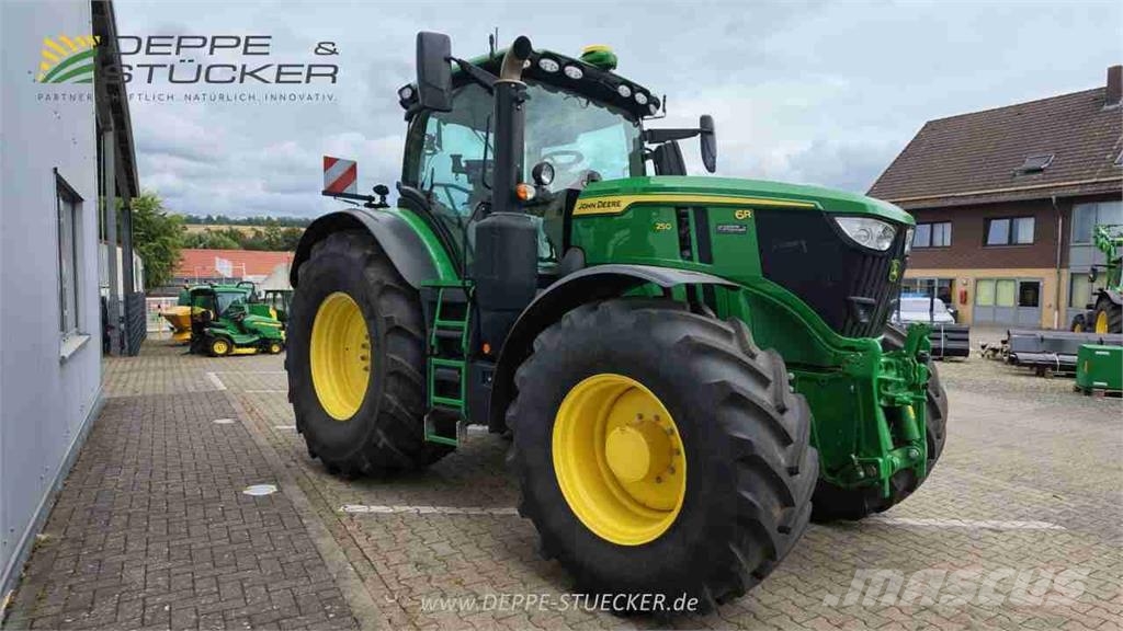 John Deere 6R 250 Další