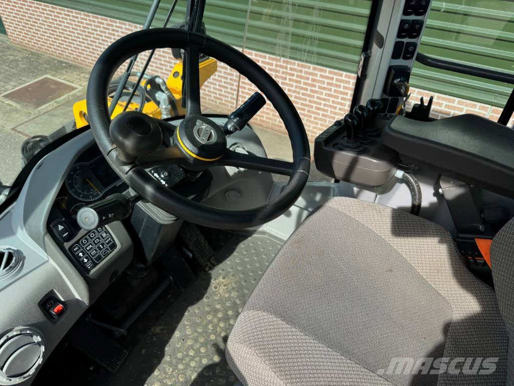 Volvo L 90 H 轮式装载机