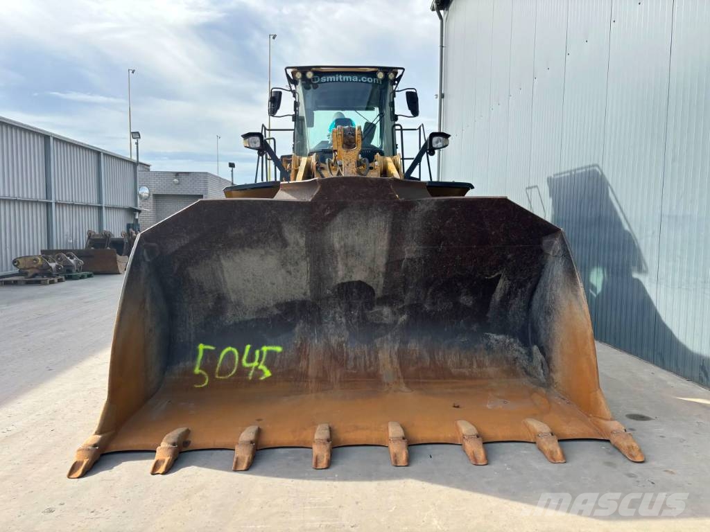CAT 966M Radlader