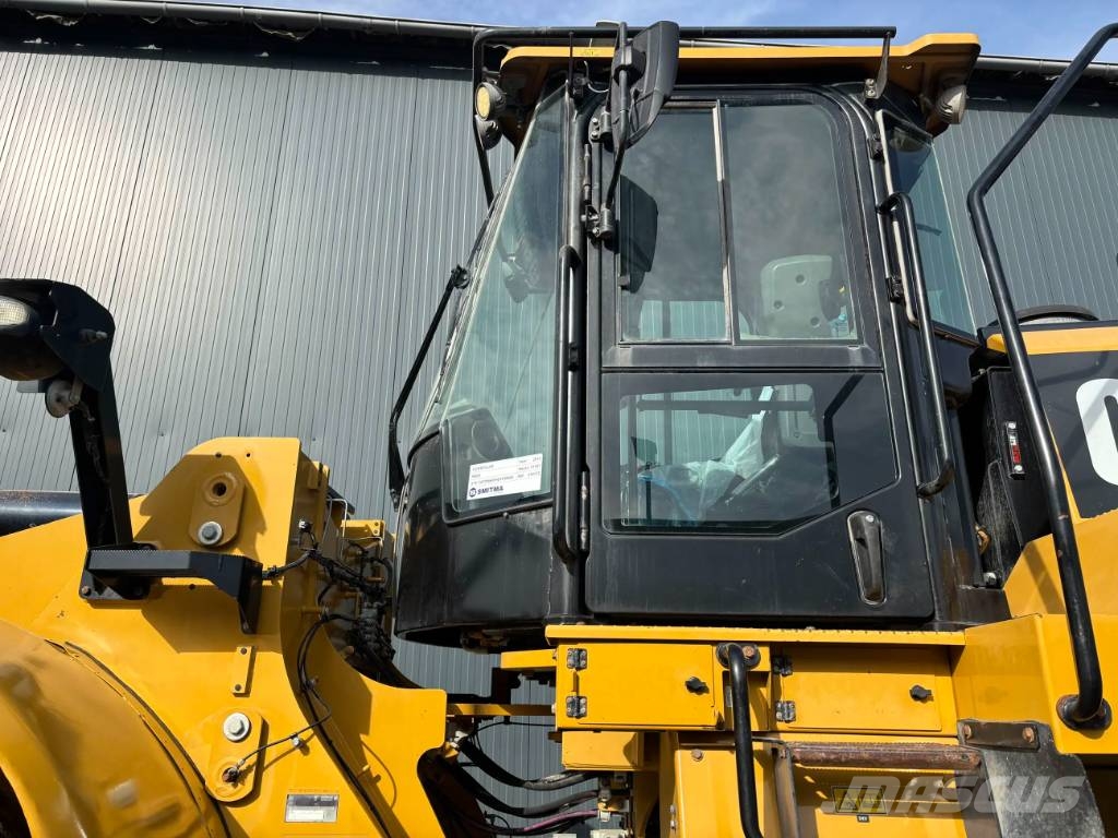CAT 966M Radlader