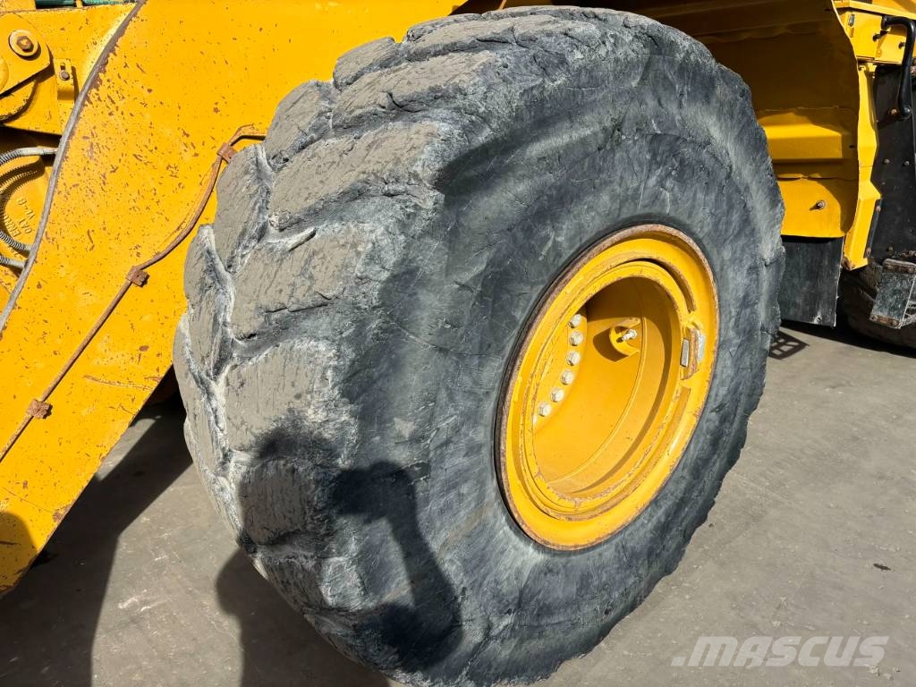 CAT 966M Radlader