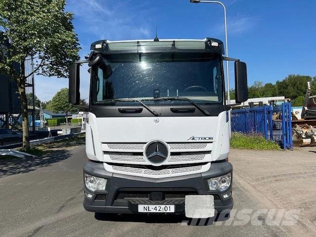 Mercedes-Benz Actros 1843 + Dinkel DTSAV 28000KG Dieplader Tractor Units