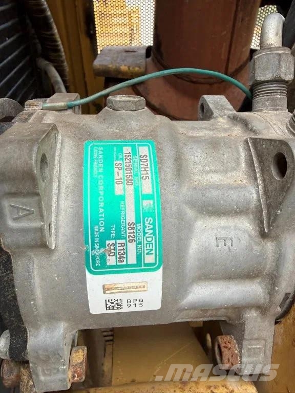 CAT D8R Dozer cingolati