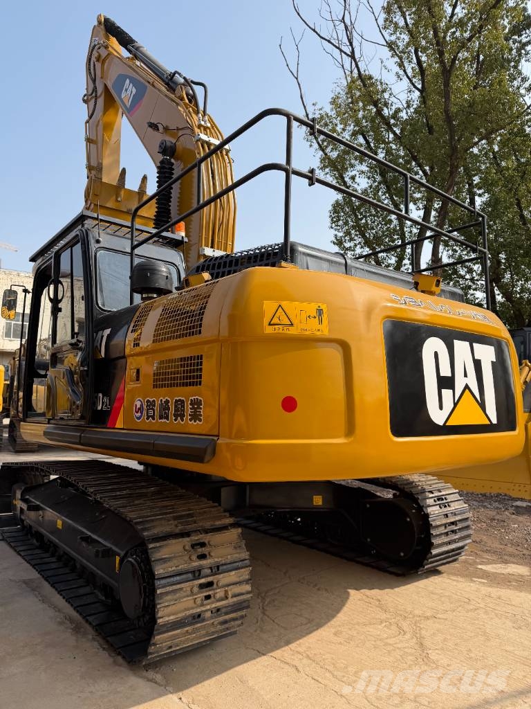 CAT 325D2L    3000 units excavators in stock Excavatoare pe șenile
