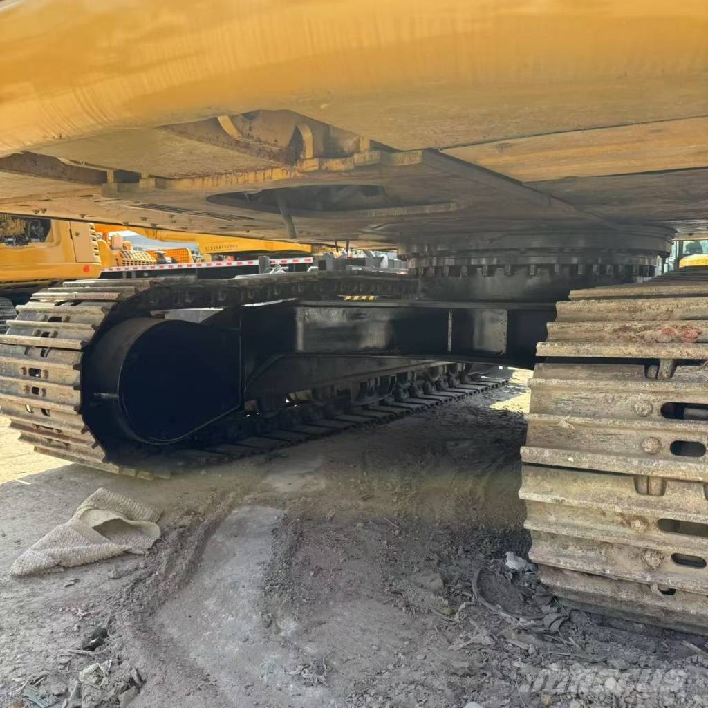 CAT 320 D L Escavadeiras de esteiras