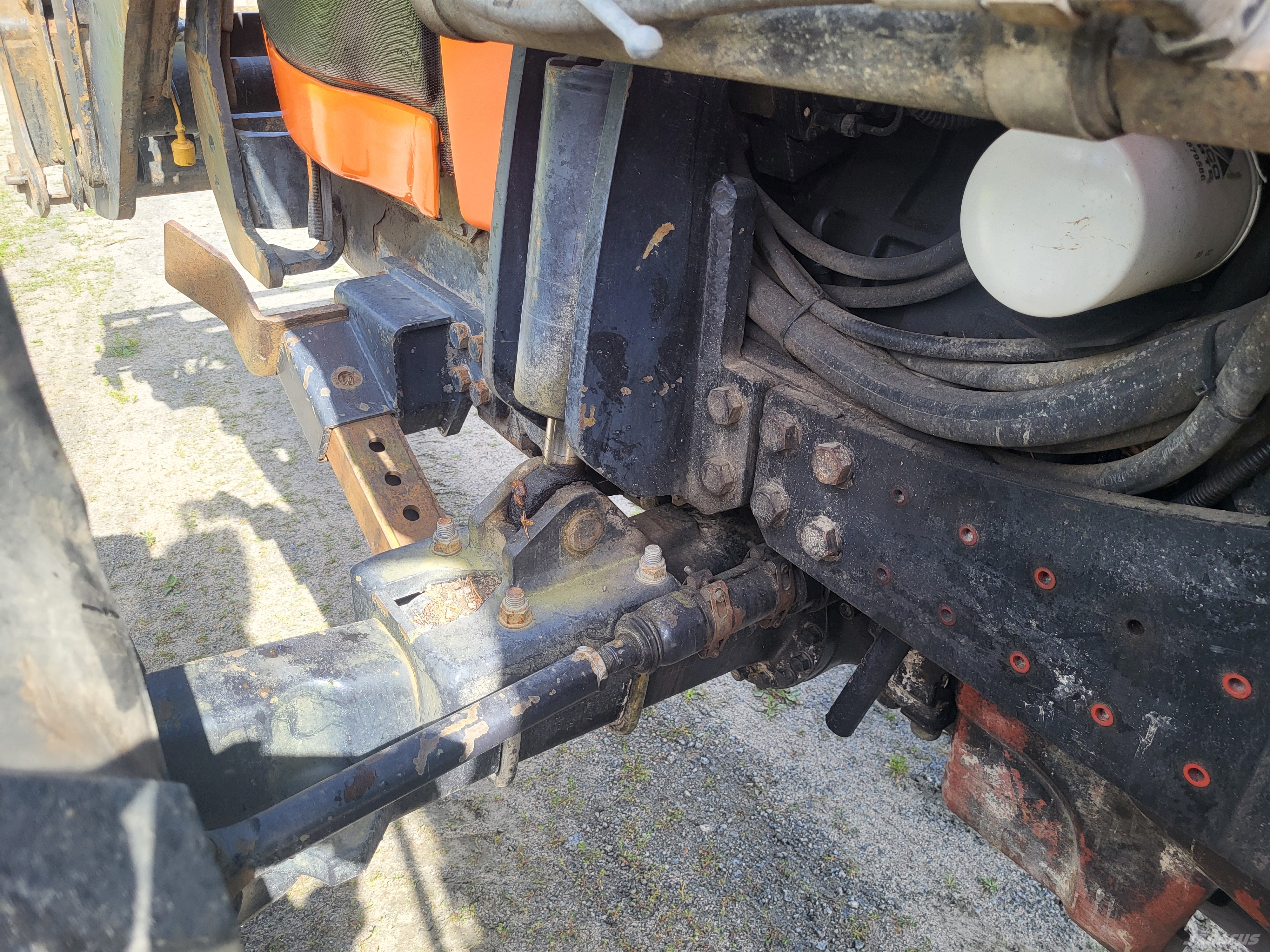 Valtra XM-130 Traktorid