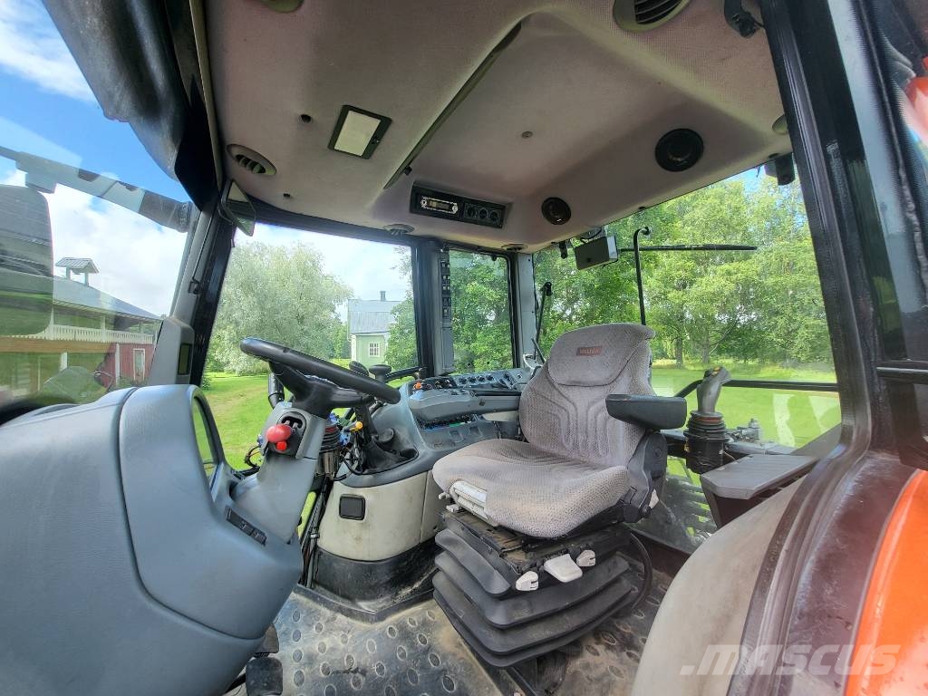 Valtra XM-130 Traktorid
