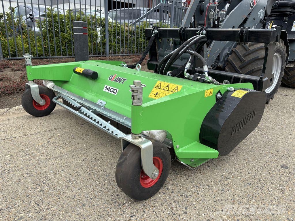 GiANT Scorpion 1400 HD (Peruzzo) Cepillos
