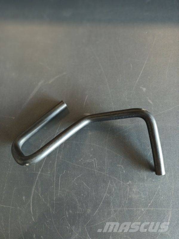 Scania SHAPED HOSE 1376896 Dzinēji
