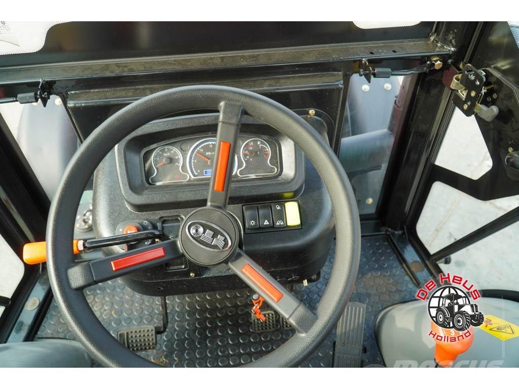 YTO NMF554C 트랙터