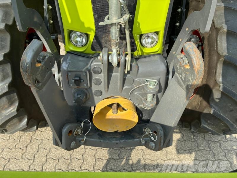 CLAAS ARION 550 Stage V Traktori