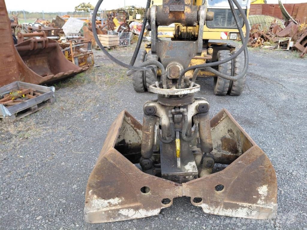 Liebherr A 900 + Greifer | Chwytak Excavadoras de ruedas