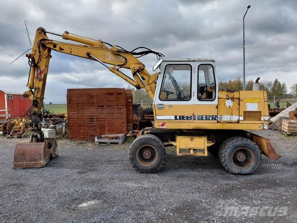 Liebherr A 900 + Greifer | Chwytak Excavadoras de ruedas