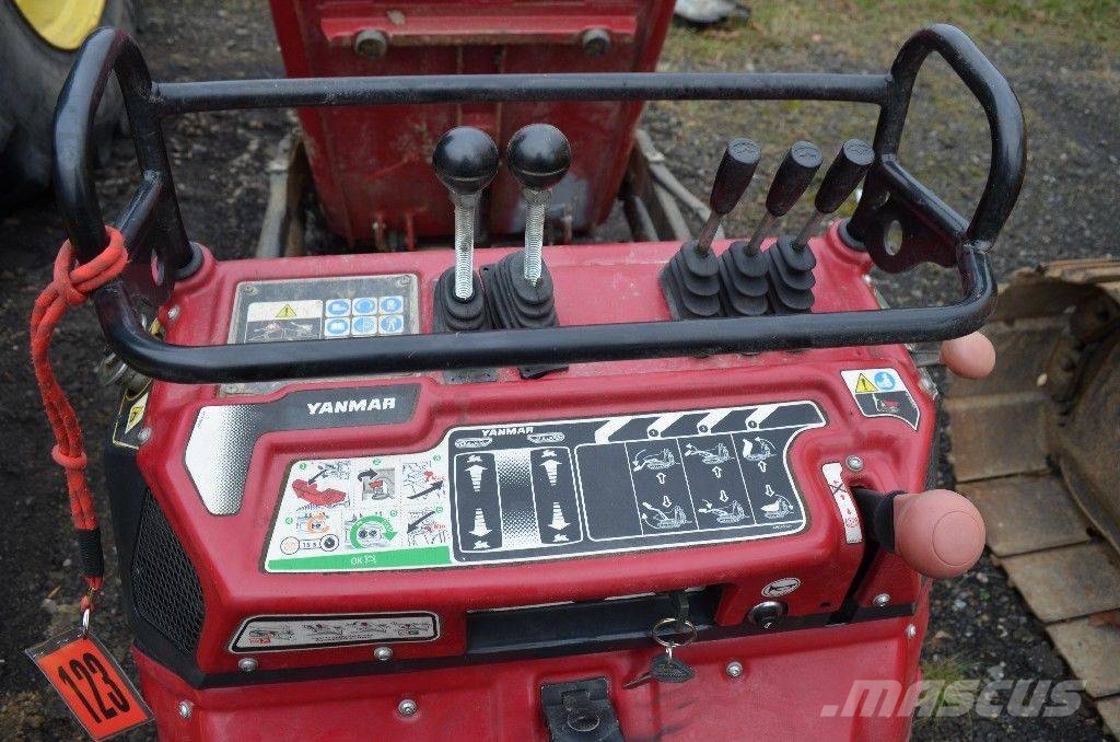 Yanmar C 08-A Palas cargadoras