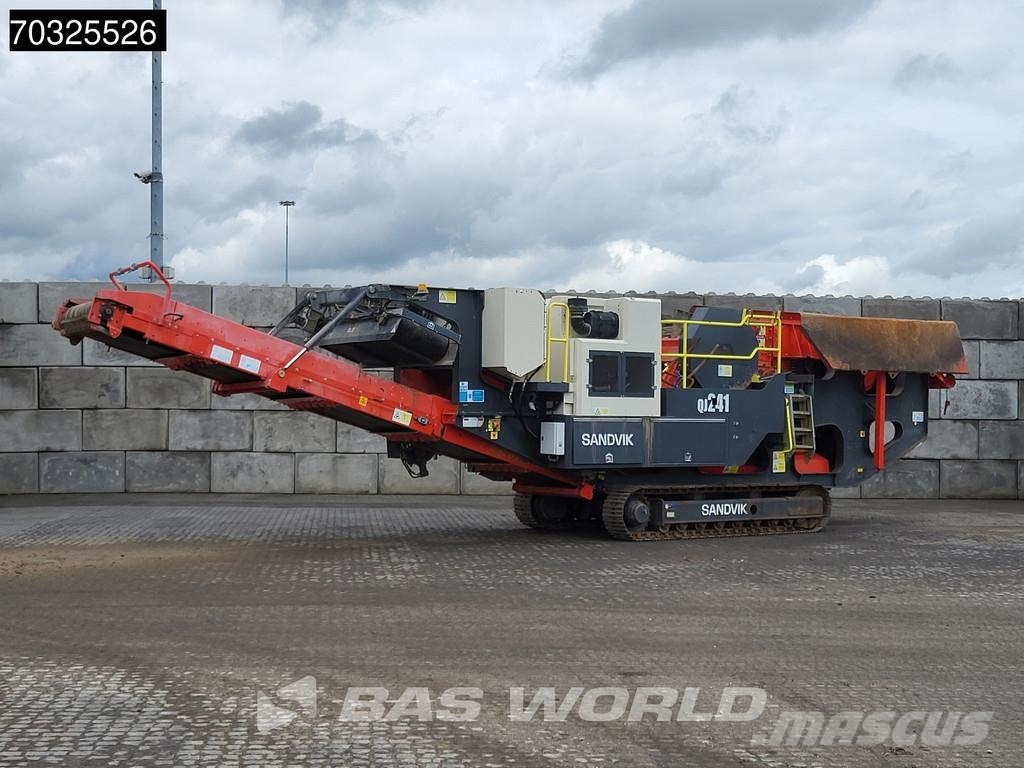 Sandvik QJ241 Mobile crushers