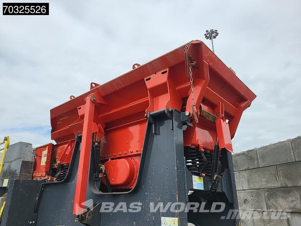 Sandvik QJ241 Mobile crushers