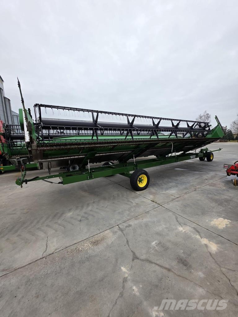 John Deere S685i Sklízecí mlátičky