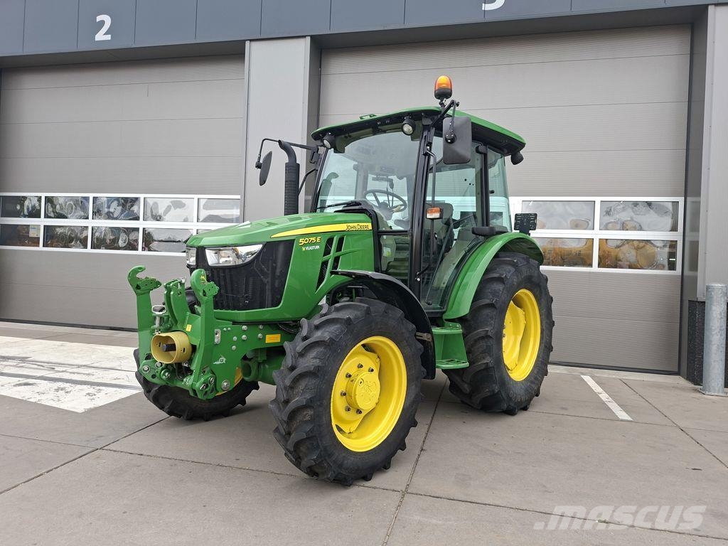 John Deere 5075E Traktorji