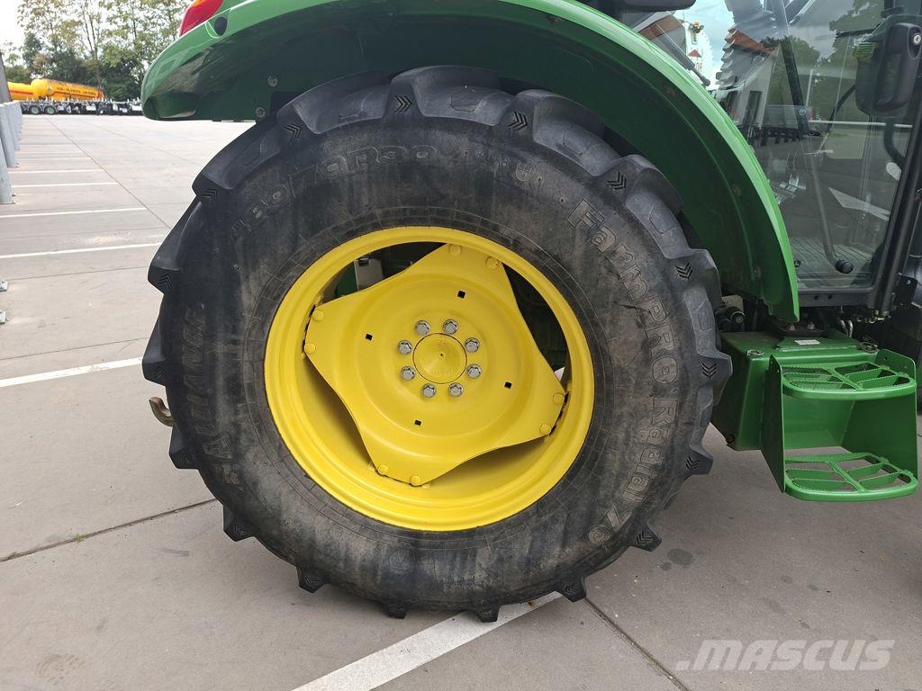 John Deere 5075E Traktorji