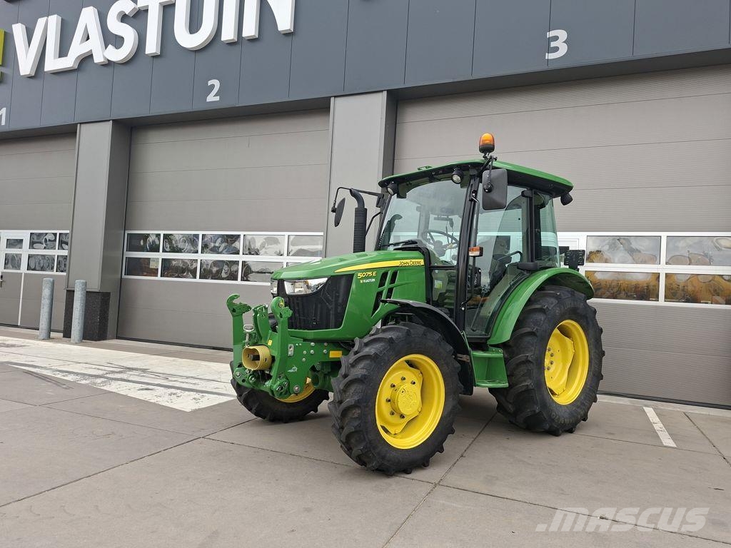John Deere 5075E Traktorji