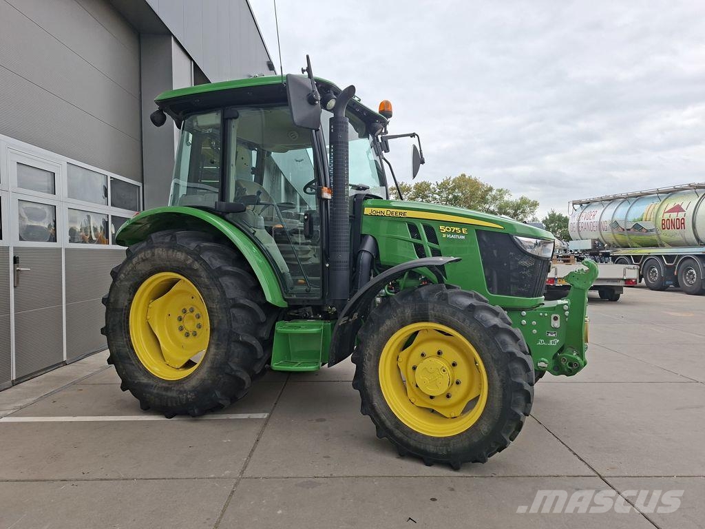 John Deere 5075E Traktorji