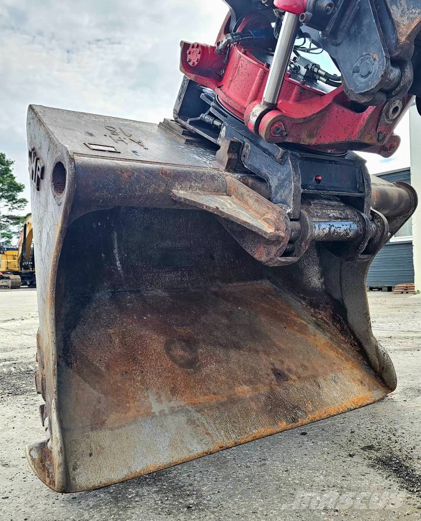 Hitachi ZX 250 LC-3 Bagri goseničarji
